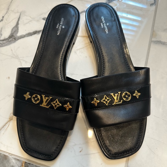 Luis Vuitton sandals - Picture 4 of 4